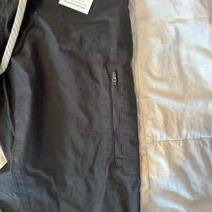 Vuori active pants, marketed for hiking.